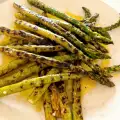 Gegrilde groene asperges