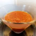 Snelle zelfgemaakte ketchup met koriander