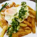 Friet met eieren en lente ui