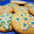 Peperkoekjes met sneeuwvlokken voor de kerst