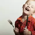 Hoe meer ijzer toe te voegen aan de voeding van onze kinderen