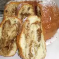 Luchtige spons cake met melk en koffie