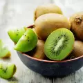 Hoe schil je een Kiwi?