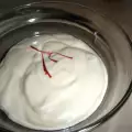 Zelfgemaakte saffraanmayonaise