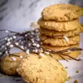 Zachte boterkoekjes met walnoten