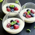 Pannacotta met bessen