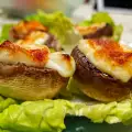 Gevulde bospaddenstoelen met feta