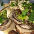Kip met Broccoli en Kastanjechampignons