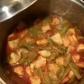 Pittige stoofpot met sperziebonen en kip