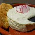 Pate van eieren met blauwe kaas