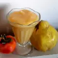 Smoothie van kweepeer en persimmon