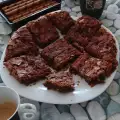 Brownie met chocolade en bruine suiker