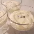 Zelfgemaakte vanillecreme met chocoladesnippers
