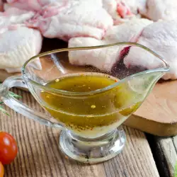 Ladolemono (Griekse saus met citroen en olijfolie)