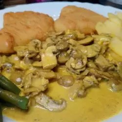 Universele currysaus met champignons