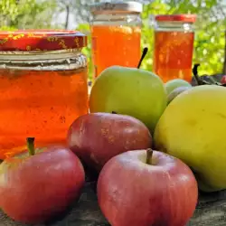 Желе от дюли и ябълки (ЗА ПРЕВОД)
