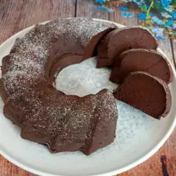 Bloemloos keto chocolade dessert in een multicooker