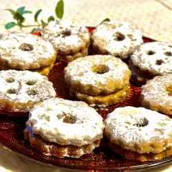 Linzer koekjes met frambozenjam