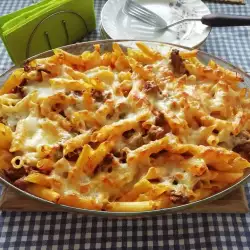 Macaroni ovenschotel met gehakt en kaas