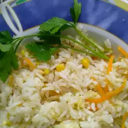 Chinese rijst met eieren en groenten
