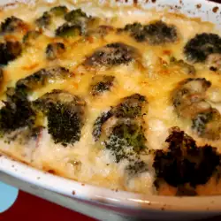 Kalkoen met broccoli en roomsaus uit de oven