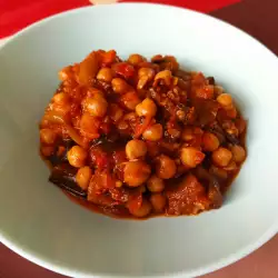 Рататуй с печени зеленчуци и нахут (ЗА ПРЕВОД)