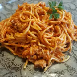 Spaghetti met gehakt en tomaten