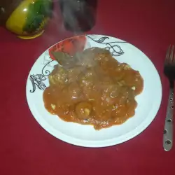 Varkensvlees met tomatensaus