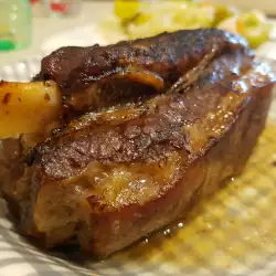 Бавно готвени телешки ребра (ЗА ПРЕВОД)
