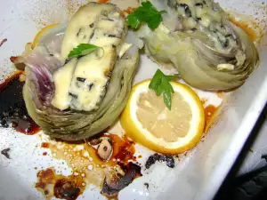 Artisjokken met blauwe kaas en knoflook