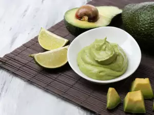 Hoe maak je een avocado sneller zacht?