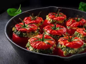 Hoeveel calorieën en koolhydraten zitten er in tomaten?