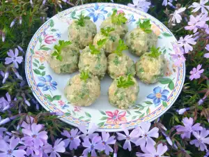 Witte bonenballetjes met boter en peterselie