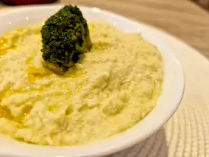 Broccolipate met kokosbloem