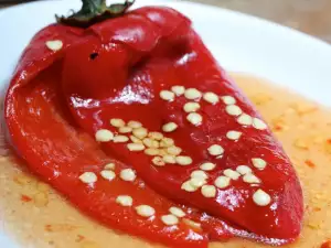 Hoe schil je geroosterde paprika gemakkelijk?