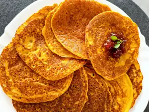 Wortelpannenkoeken met maïsmeel