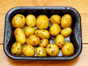 Hoe lang moeten we aardappelen bakken?