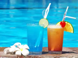 Bahama mama cocktail