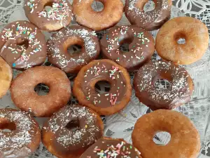 Donuts met vloeibare chocolade