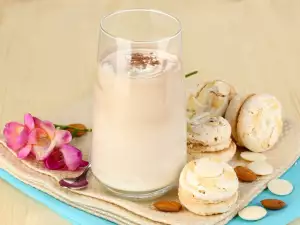 Hazelnoot merengues met citroenschil