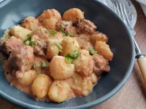Gnocchi met worst