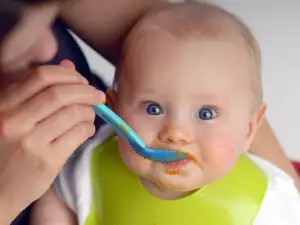 Wanneer kan een baby vis eten?
