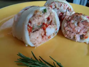 Gevulde calamari met visfilet en garnalen