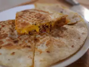 Mexicaanse quesadilla met kip