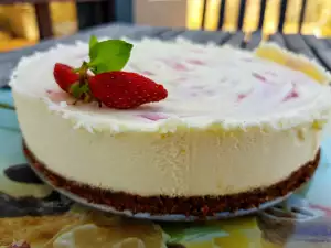 Keto mascarponetaart met aardbeien