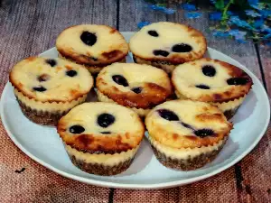 Keto cheesecake muffins