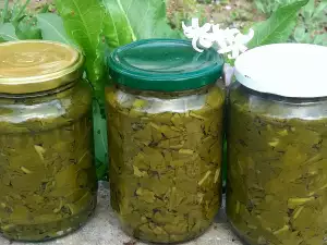 Spinaziezuring in weckpotjes met Himalayazout