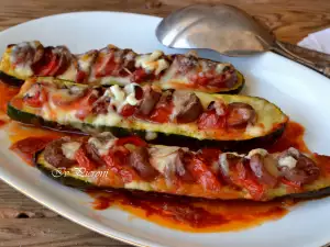 Courgettebootjes met Worst en Mozzarella
