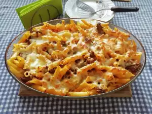 Macaroni ovenschotel met gehakt en kaas