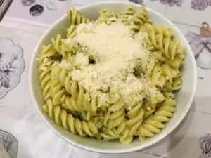 Fusilli met pesto en room